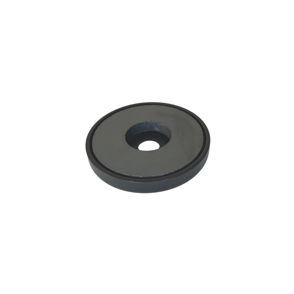 Imán Cerámico en forma de anillo encapsulado en cubierta de níquel color negro. Medidas: 66x12x9 mm. Potencia: 3360 Gauss aprox.